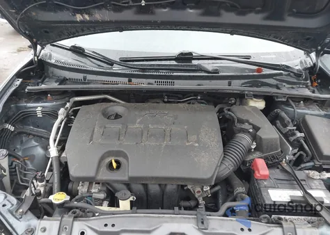 2016 Toyota Corolla Le z USA, uszkodzony, nr VIN 2T1BURHE0GC513668